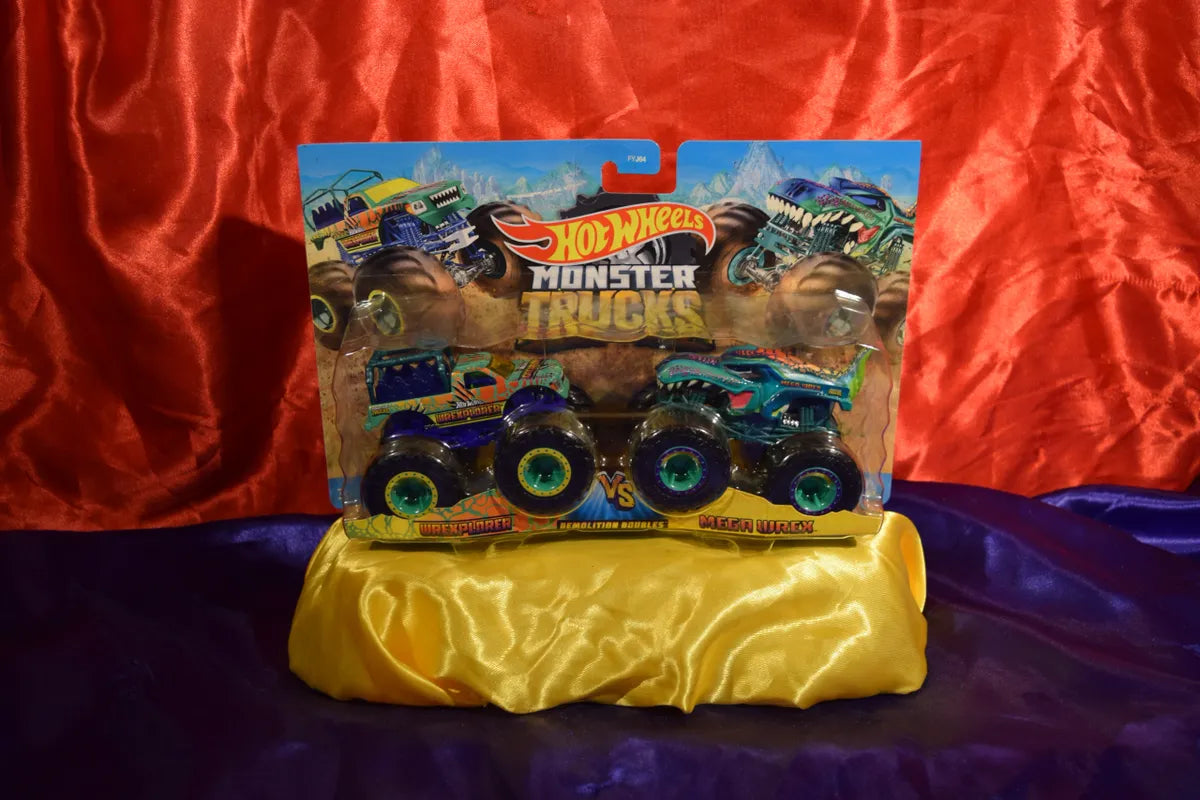 Hot Wheels "Wrexplorer Vs Mega Wrex"