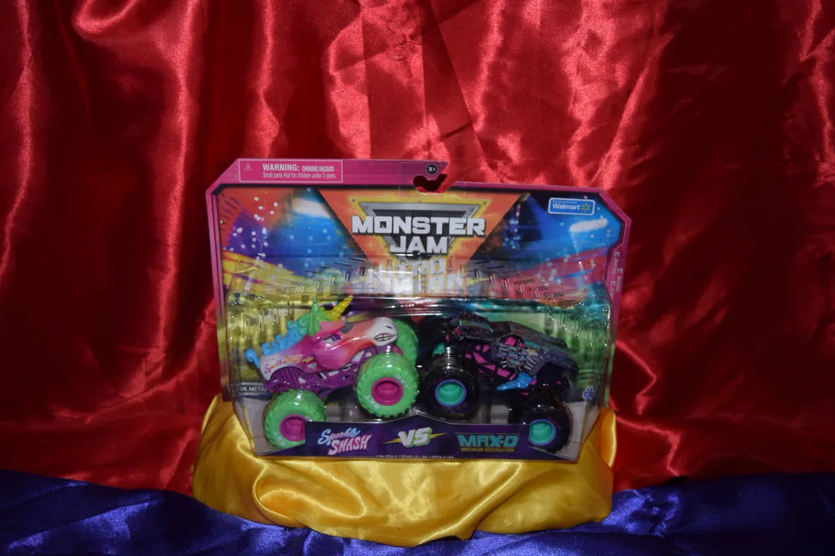 SPARKLE SMASH vs MAX D 1:64th Scale 2 Pack
