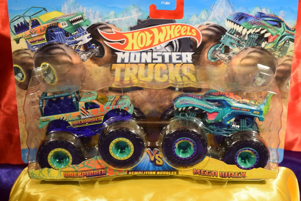Hot Wheels "Wrexplorer Vs Mega Wrex"
