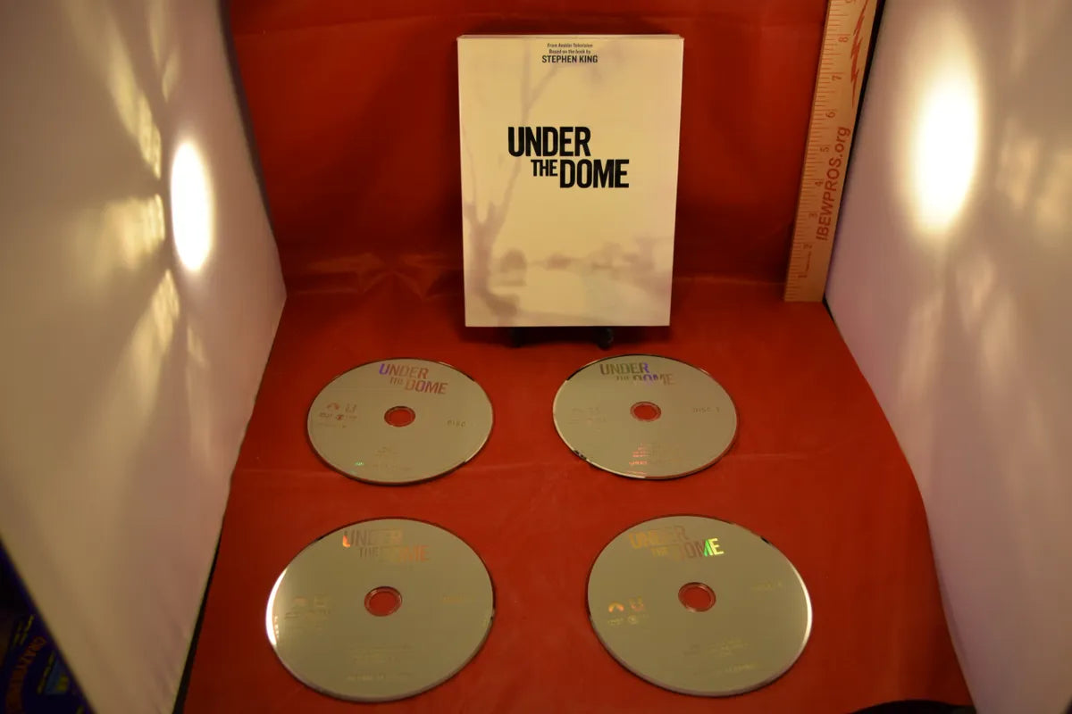UNDER THE DOME "the complete 1st season"