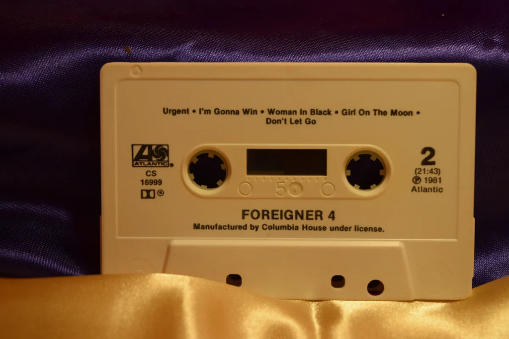FOREIGNER 4