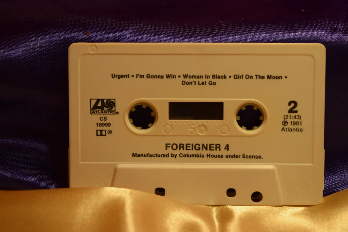 FOREIGNER 4