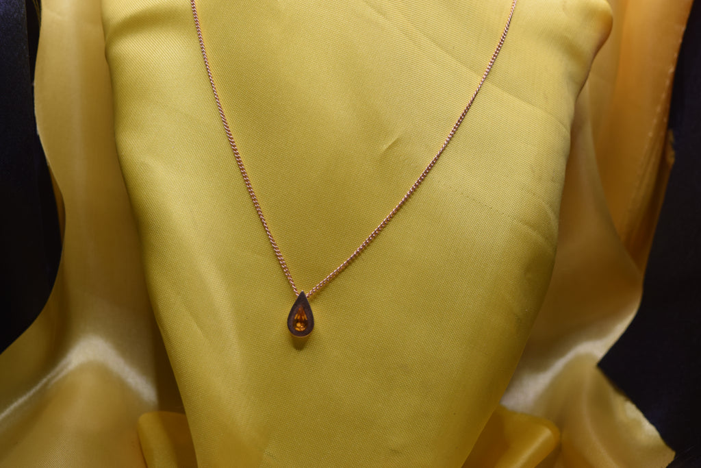vintage Avon pendant necklace