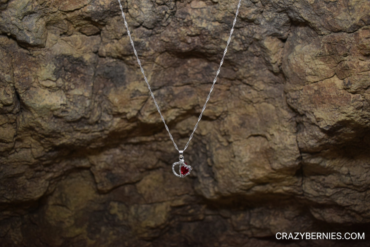 Classic 80.s style hart pendant 16'