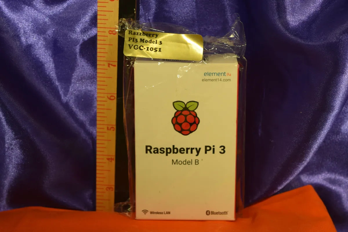 RASPBERRY PI 3 "model B" game console