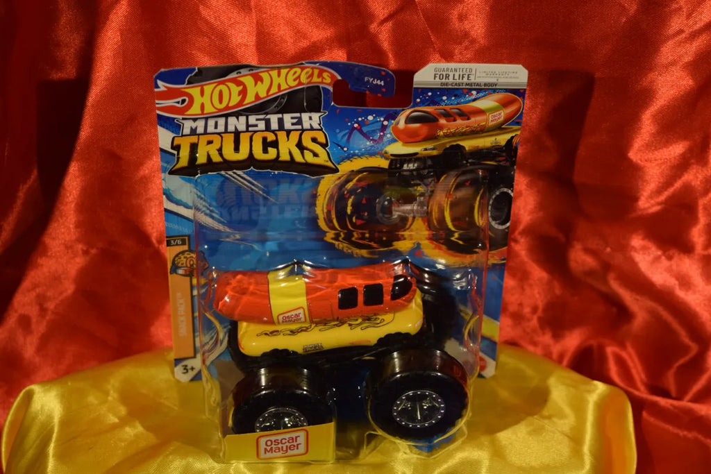 HOT WHEELS "Oscar Myer Wiener Mobile"